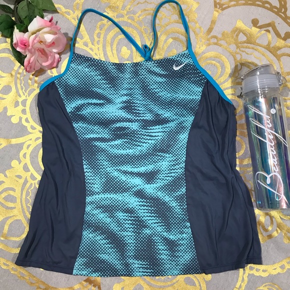 Nike Tops - Nike tank top Sz L (AA15)